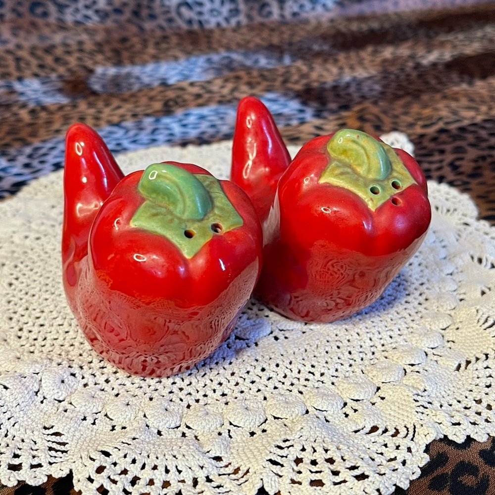 Pepper shaped Salt and Pepper shakers!
